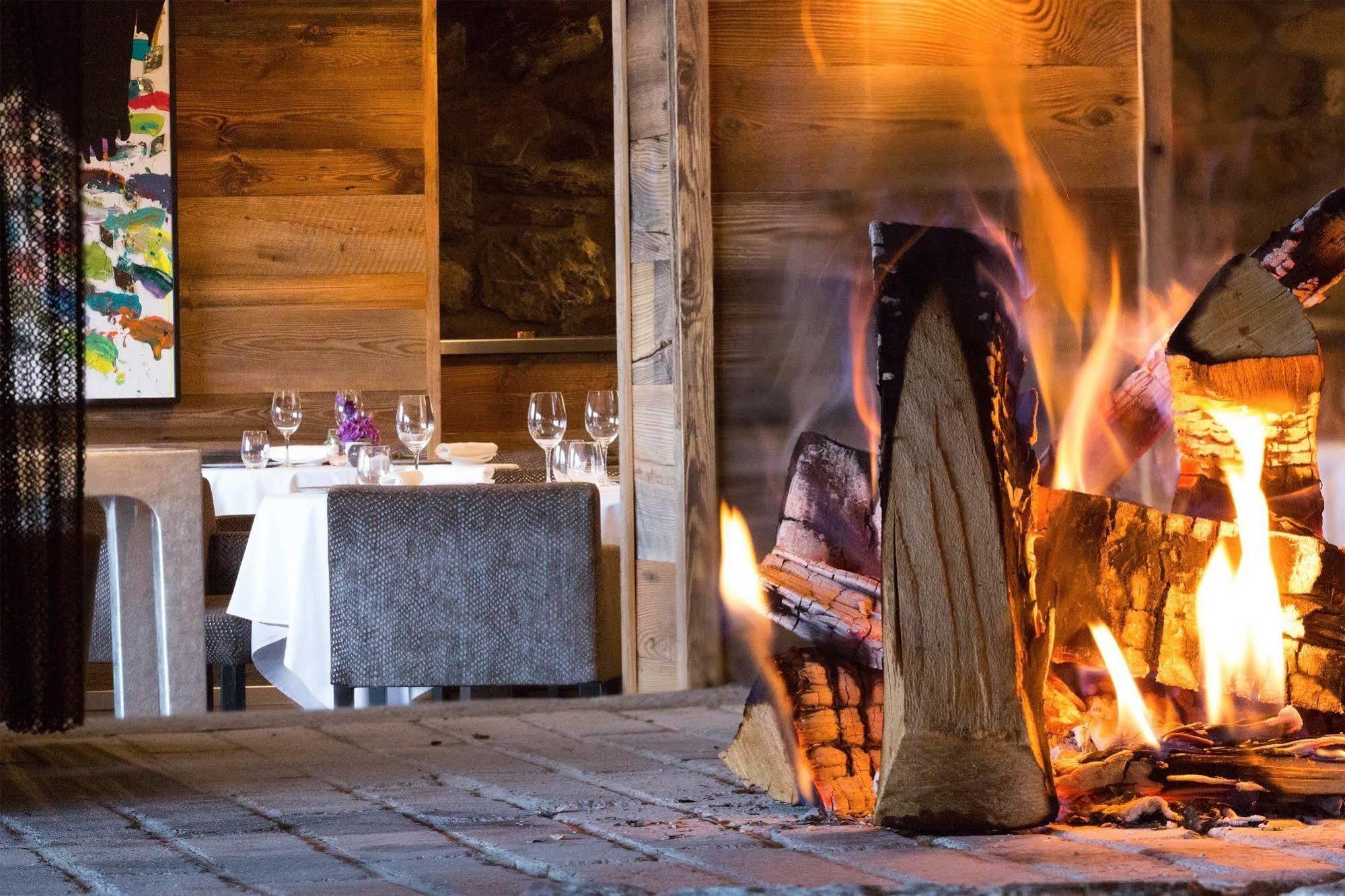 Hostellerie Du Pas De L'Ours "Relais Et Chateaux" Кранс Монтана Екстериор снимка